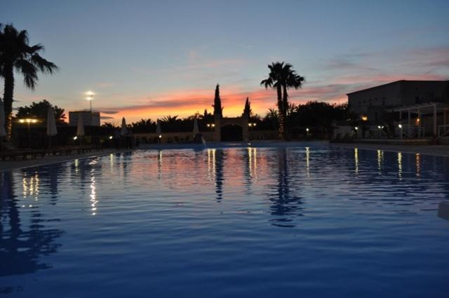 Tenuta Santa Lucia Hotel ซานโจวานนี โรตอนโด ภายนอก รูปภาพ