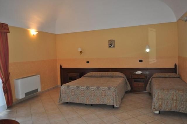 Tenuta Santa Lucia Hotel ซานโจวานนี โรตอนโด ห้อง รูปภาพ